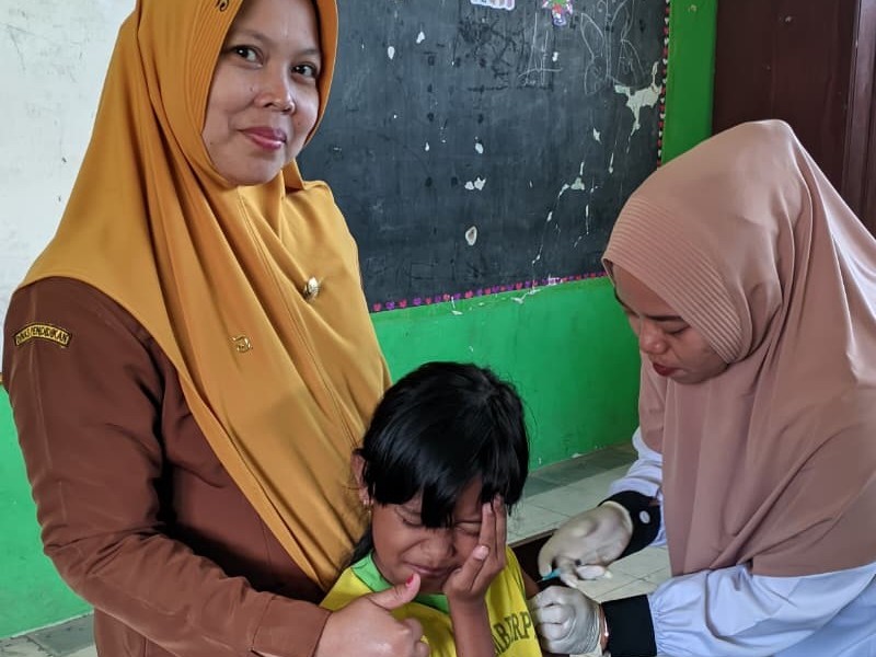 Bulan Imunisasi Anak Sekolah